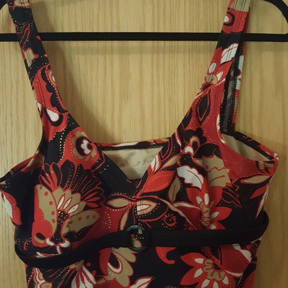 👙 St John's Bay tankini swim top - size 16 in EUC - Picture 2 of 4